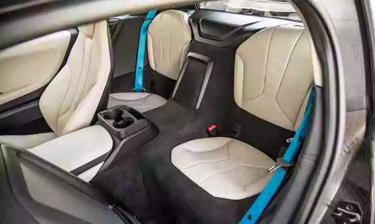 BMW I8 Hire In Dubai 